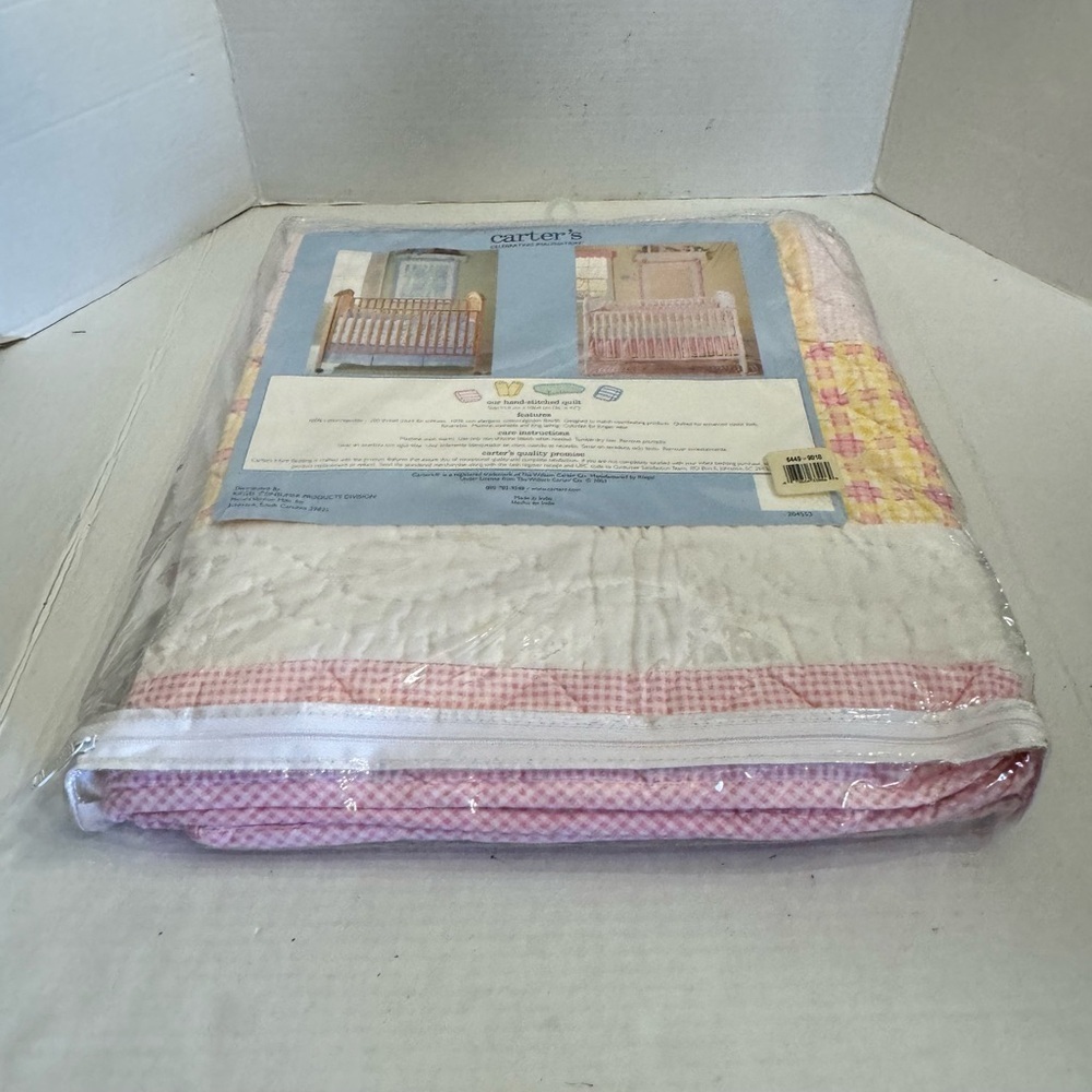 Carter's Baby Hand Stitched Quilt 36" x 42" NEW Vintage Retired - Picture 14 of 16